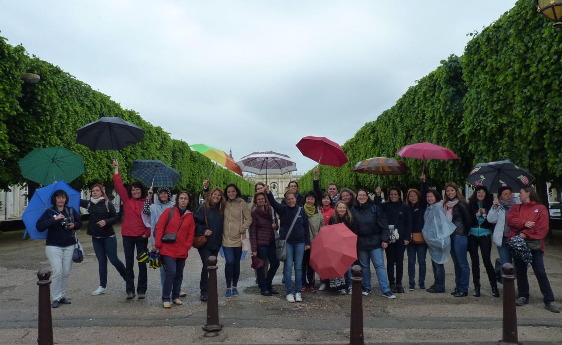 place_de_la_carriere_sous_les_parapluies